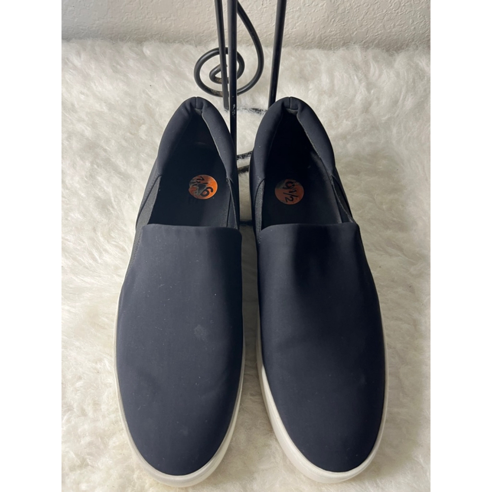 Vince Warren Slip on Platform Sneakers Textile upper Women Size 9.5